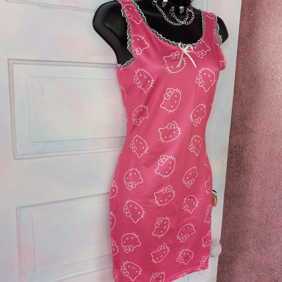 😵Hello Kitty slinky bodycon kawaii lace trim hot pink nwt summer ready dress - Picture 3 of 10